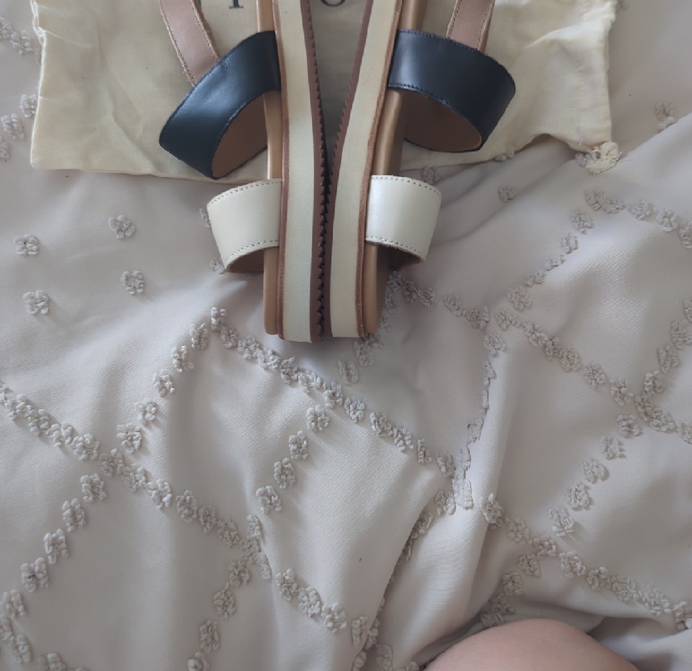 Nisolo Tri-Color Flatform Sandals - Picture 3 of 6